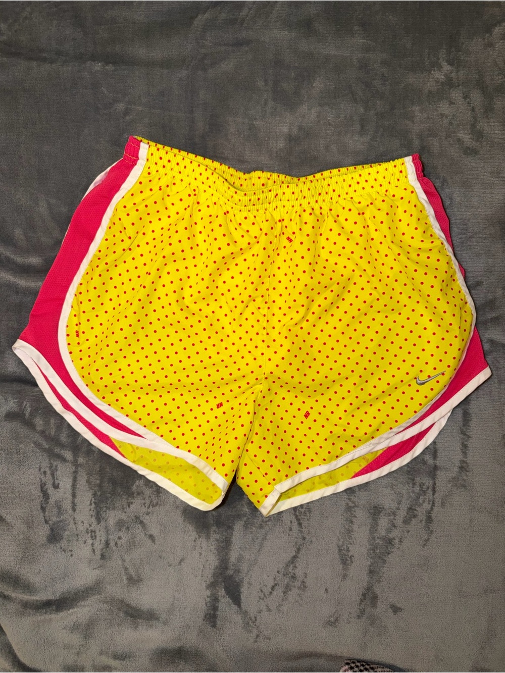 💛🩷 Nike Polka Dot Athletic Shorts